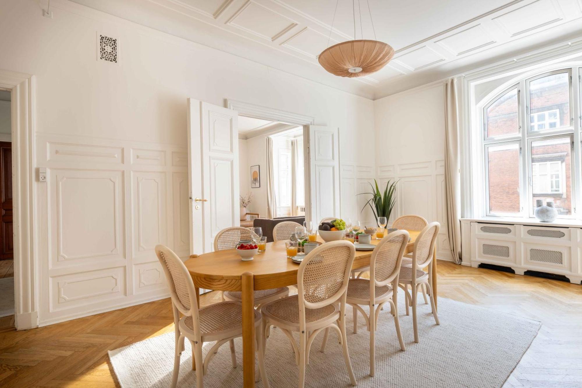 Lovely 3Br Manor Apartment 5 Min From Tivoli Gardens Kopenhag Dış mekan fotoğraf
